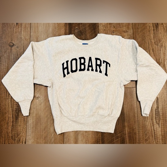 Champion Tops - Hobart Champion Sweatshirt Small Heather Gray William Smith College